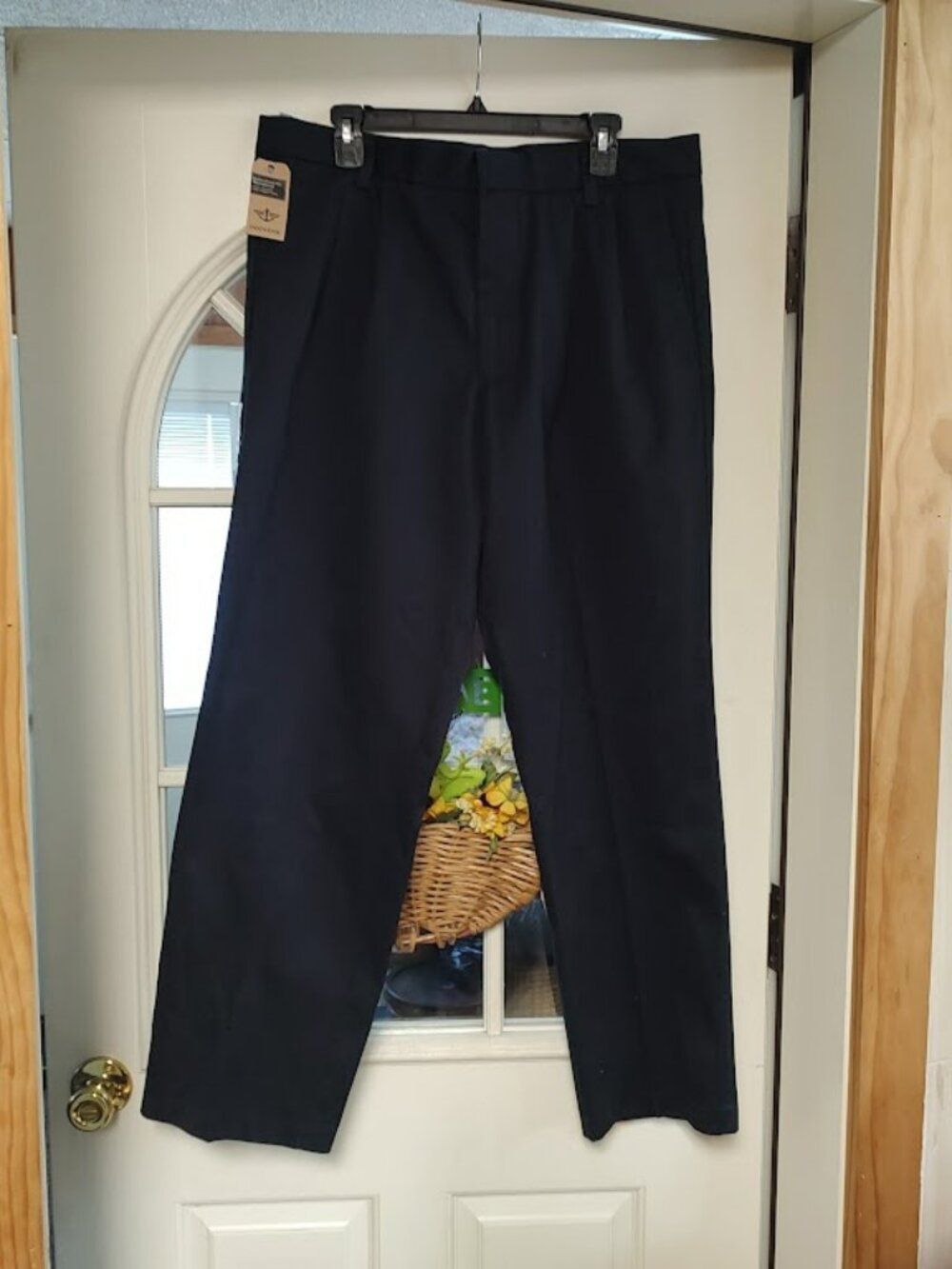 New Dockers Navy Blue Pleated Signature Khaki Size Men's 36/30